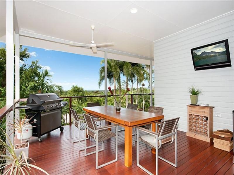 5 Langsat Close, Smithfield QLD 4878