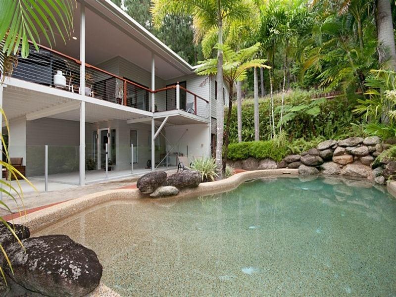 5 Langsat Close, Smithfield QLD 4878