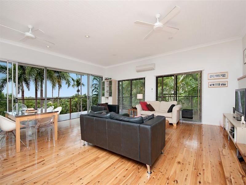 5 Langsat Close, Smithfield QLD 4878