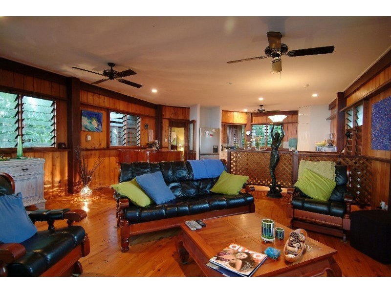 Clifton Beach QLD 4879