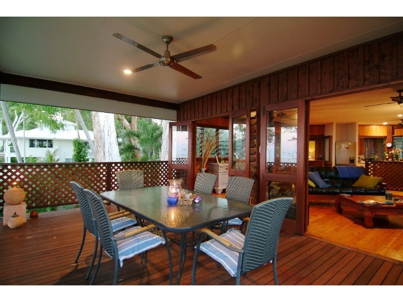 Clifton Beach QLD 4879