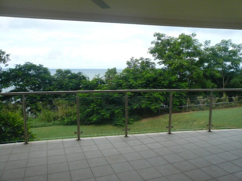 96 Moore Street, Trinity Beach QLD 4879