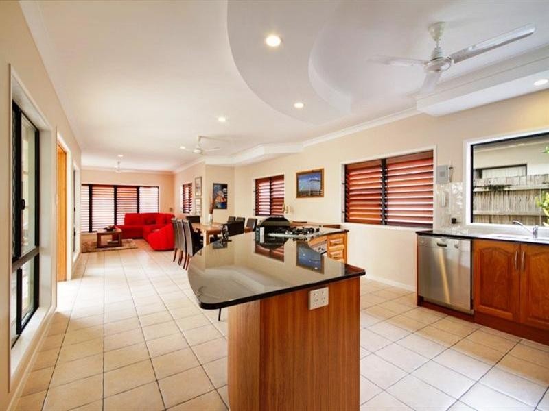 Clifton Beach QLD 4879