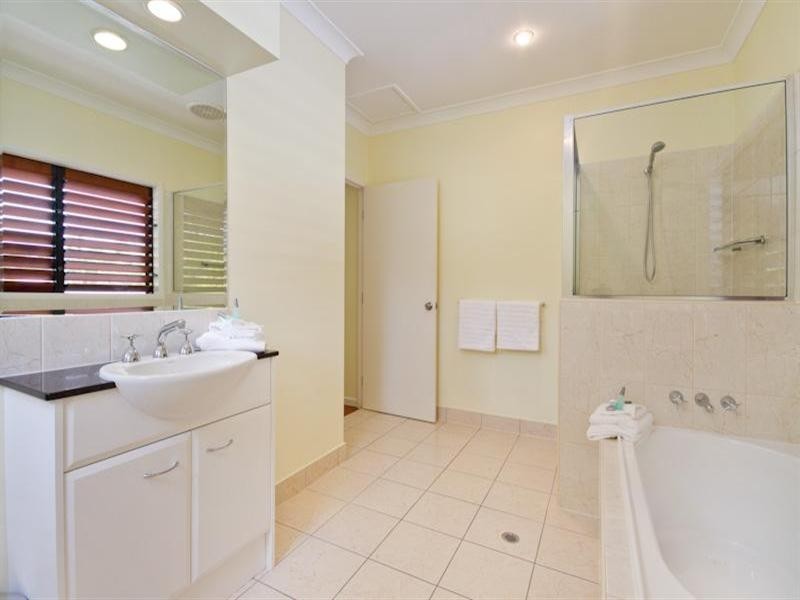 Clifton Beach QLD 4879