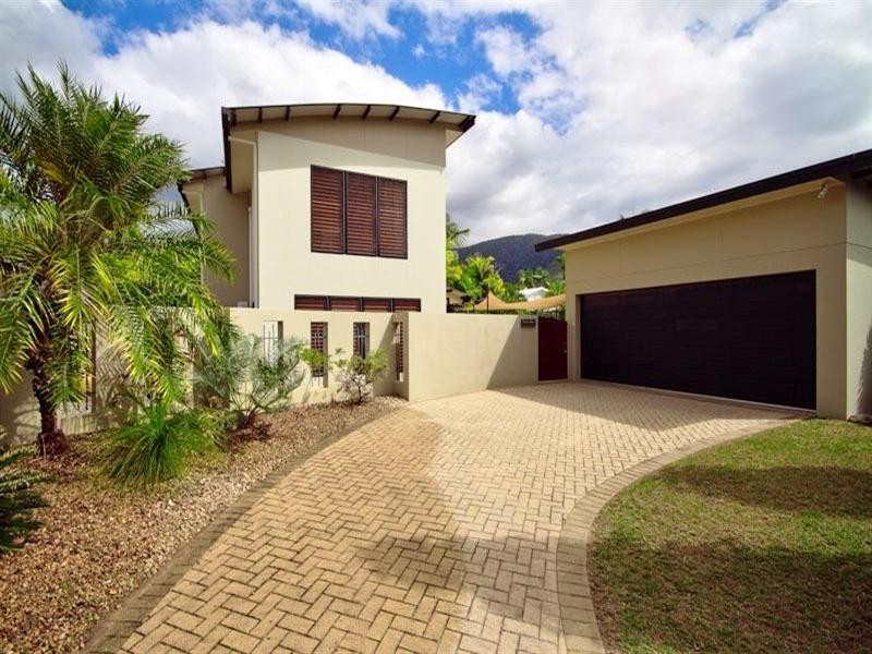 Clifton Beach QLD 4879