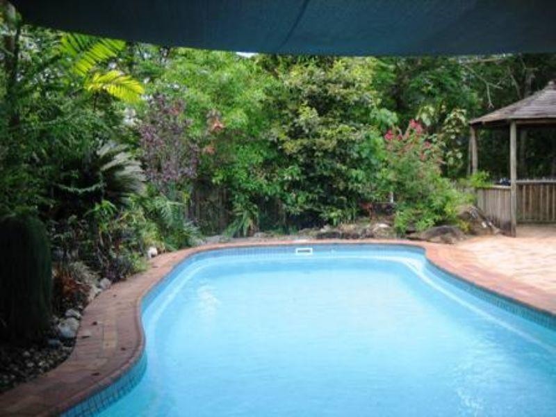 27 Cheviot Street, Smithfield QLD 4878