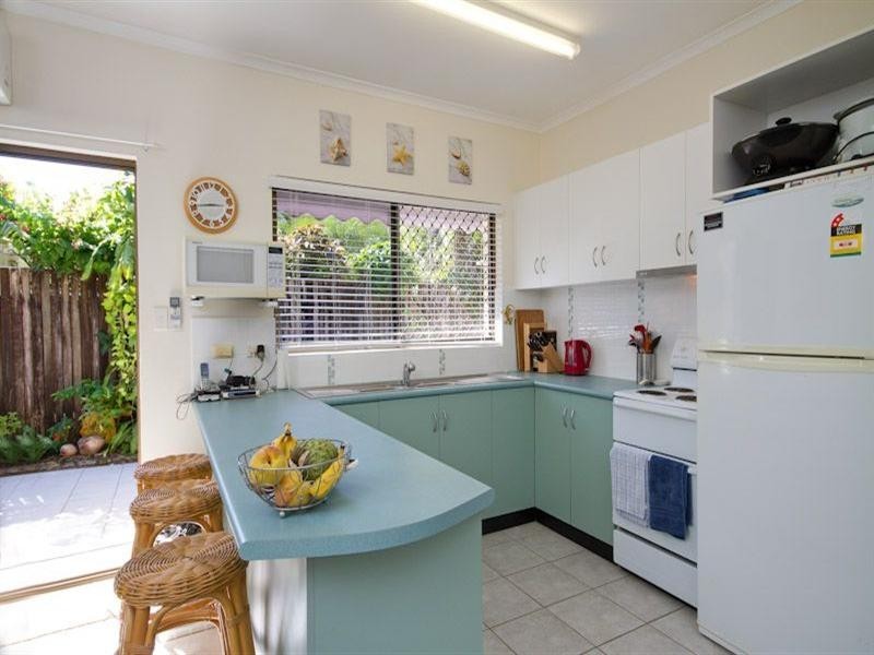 35/21 Poinciana Street, Holloways Beach QLD 4878