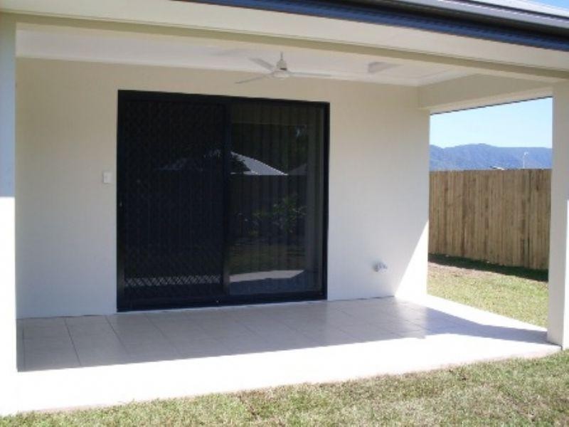 6 Montalbion Avenue, Trinity Park QLD 4879