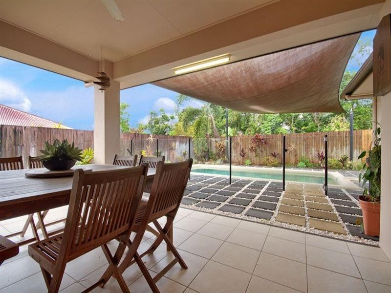 7 Carron Close, Bentley Park QLD 4869