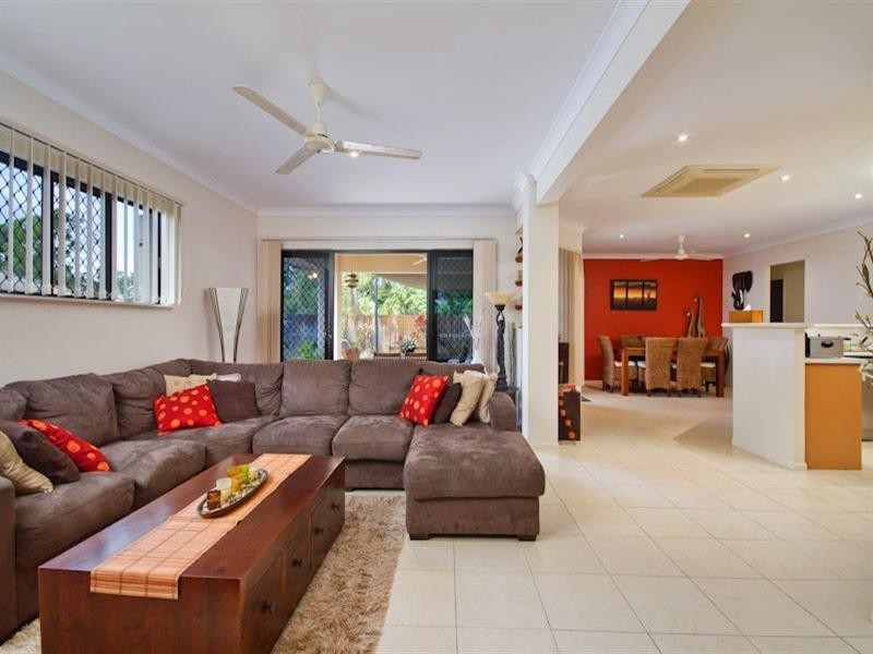 7 Carron Close, Bentley Park QLD 4869