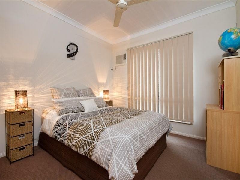 7 Carron Close, Bentley Park QLD 4869