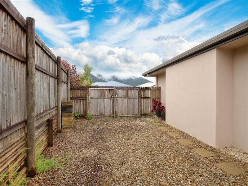 7 Carron Close, Bentley Park QLD 4869