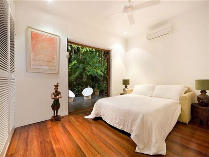 Trinity Beach QLD 4879