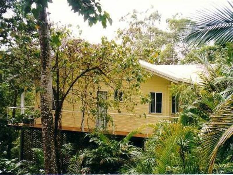 39 Tari Place, Trinity Beach QLD 4879