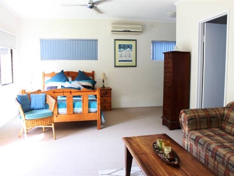 Trinity Beach QLD 4879