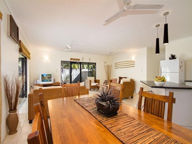 Trinity Beach QLD 4879