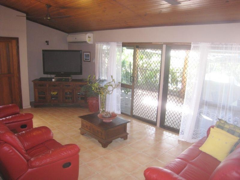 Trinity Beach QLD 4879