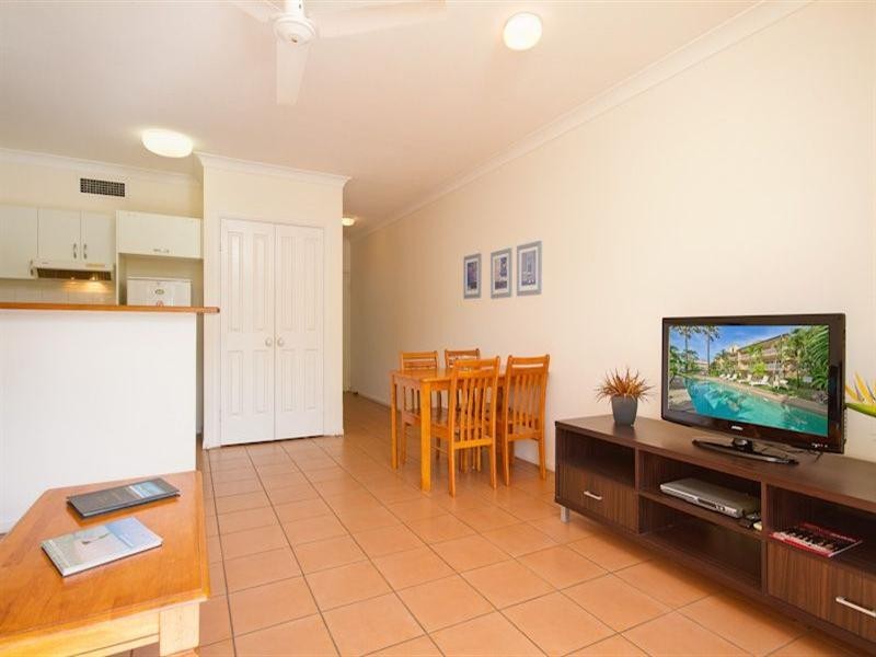 9/61-63 Sims Esplanade, Yorkeys Knob QLD 4878