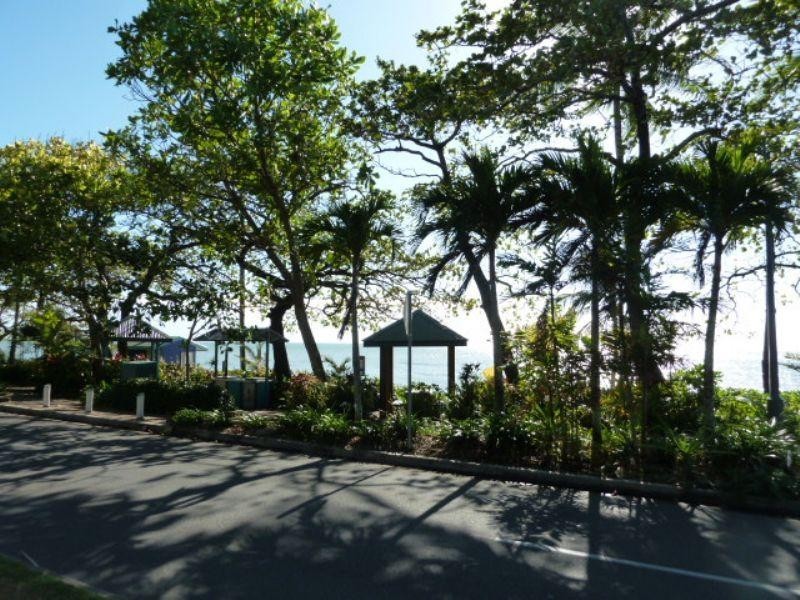 Trinity Beach QLD 4879