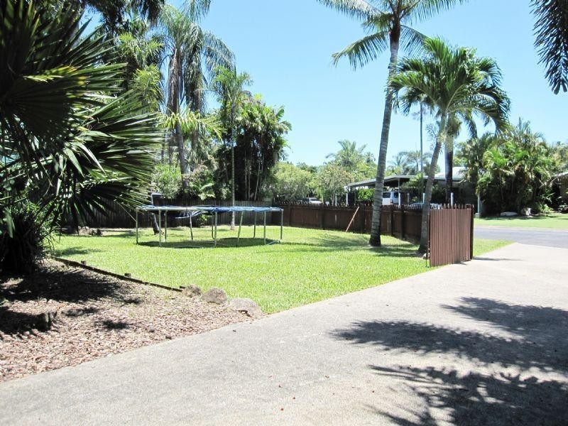 5 Noosa Close, Kewarra Beach QLD 4879