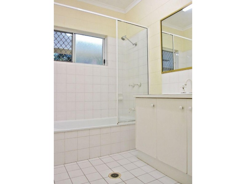 5 Noosa Close, Kewarra Beach QLD 4879