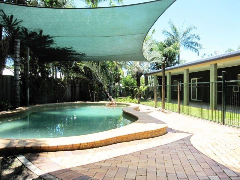 5 Noosa Close, Kewarra Beach QLD 4879