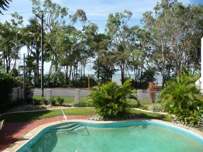 Clifton Beach QLD 4879