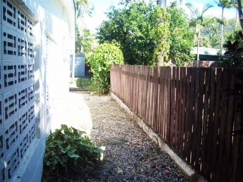 2/7 Wabag Close, Trinity Beach QLD 4879