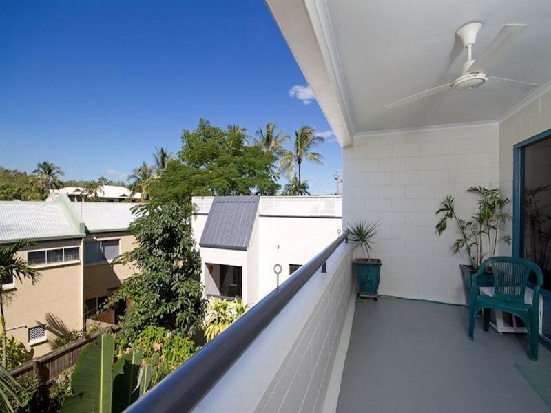 11/22-24 Rutherford Street, Yorkeys Knob QLD 4878