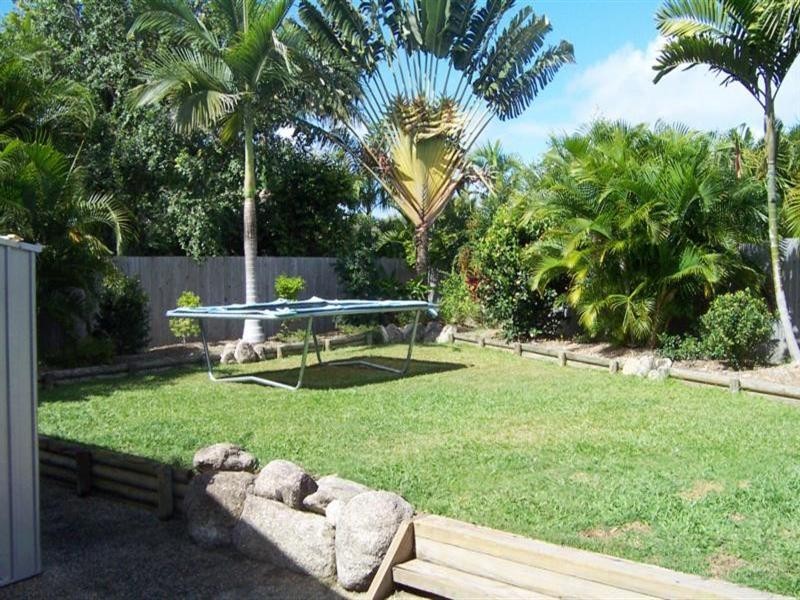 Clifton Beach QLD 4879