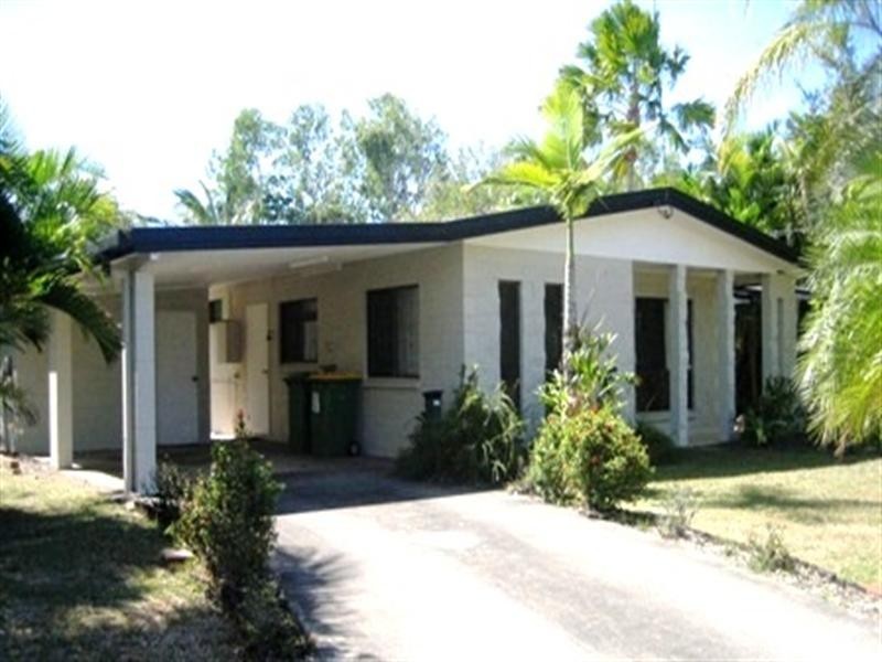 39 Periwinkle Avenue, Trinity Beach QLD 4879