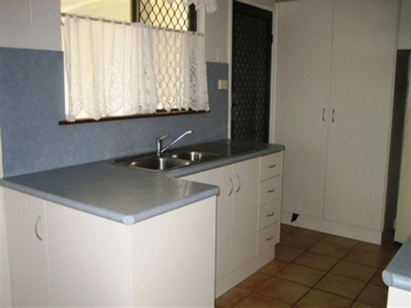 39 Periwinkle Avenue, Trinity Beach QLD 4879