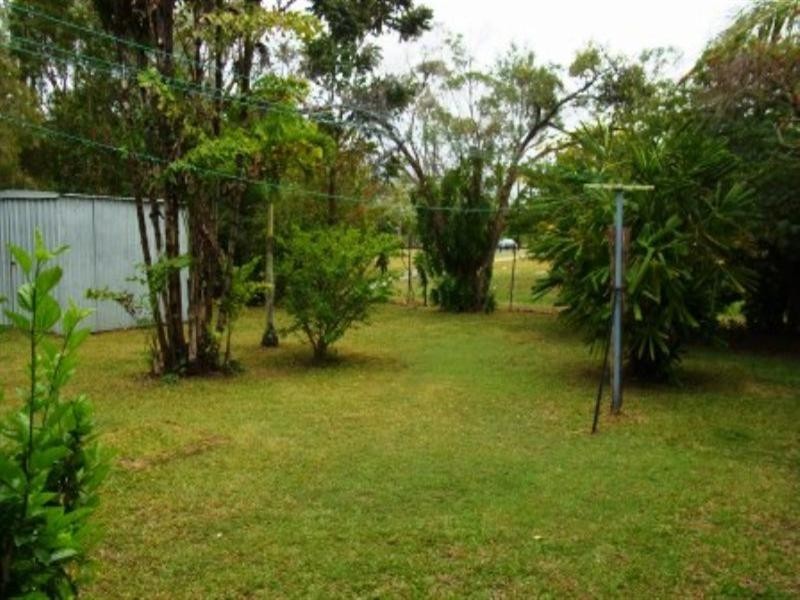 39 Periwinkle Avenue, Trinity Beach QLD 4879