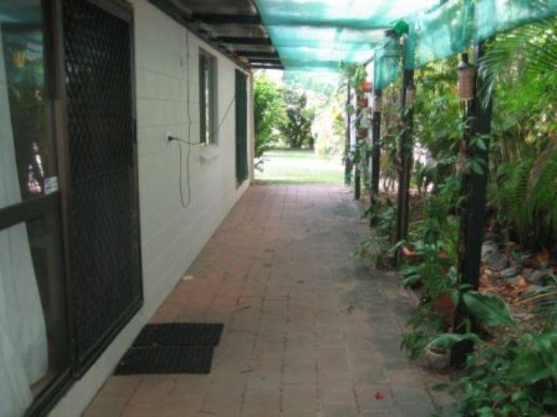 39 Periwinkle Avenue, Trinity Beach QLD 4879