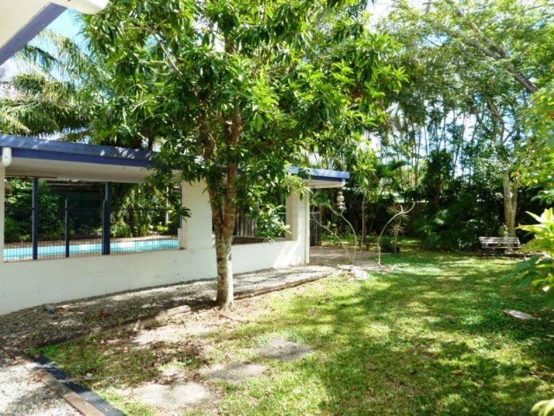 50 Manus Street, Trinity Beach QLD 4879
