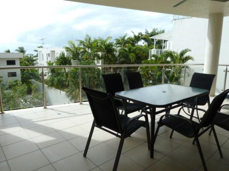 Trinity Beach QLD 4879