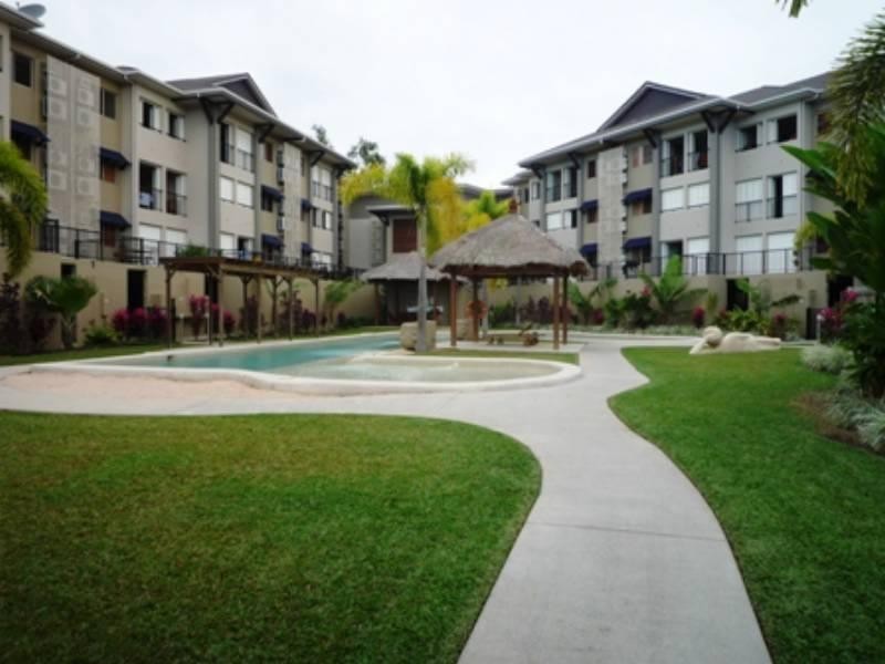 107/22 Ward Street, Mooroobool QLD 4870