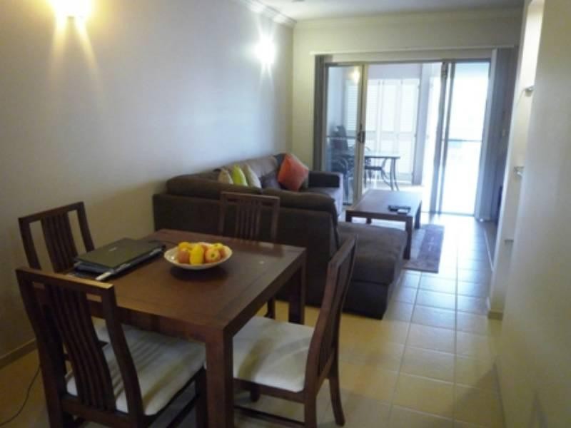 107/22 Ward Street, Mooroobool QLD 4870