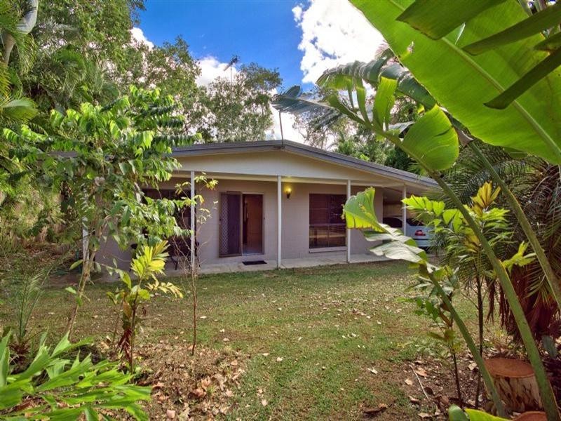 Trinity Beach QLD 4879