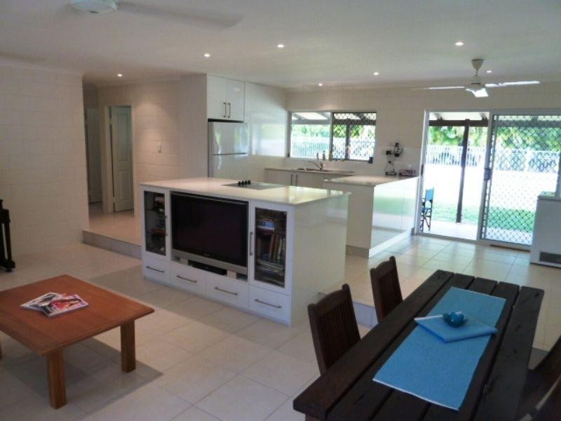 Trinity Beach QLD 4879