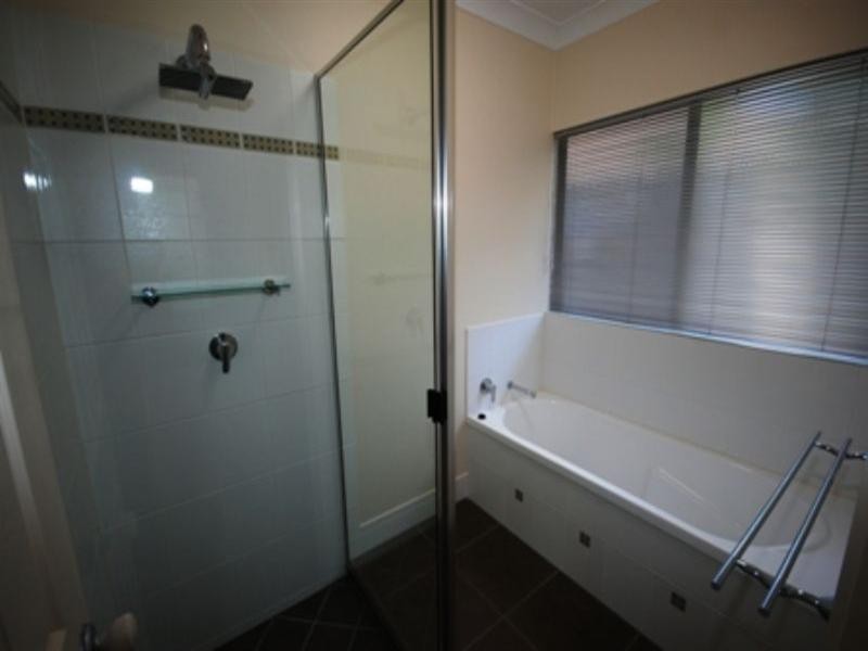 25 Palmetto Street, Palm Cove QLD 4879