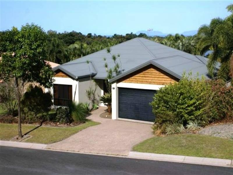 17 MacArthur Close, Palm Cove QLD 4879