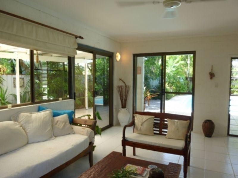 13 Trochus Close, Trinity Beach QLD 4879