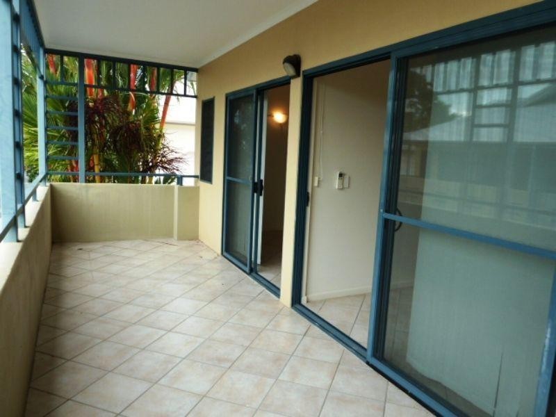 19/75 Cedar Road, Palm Cove QLD 4879