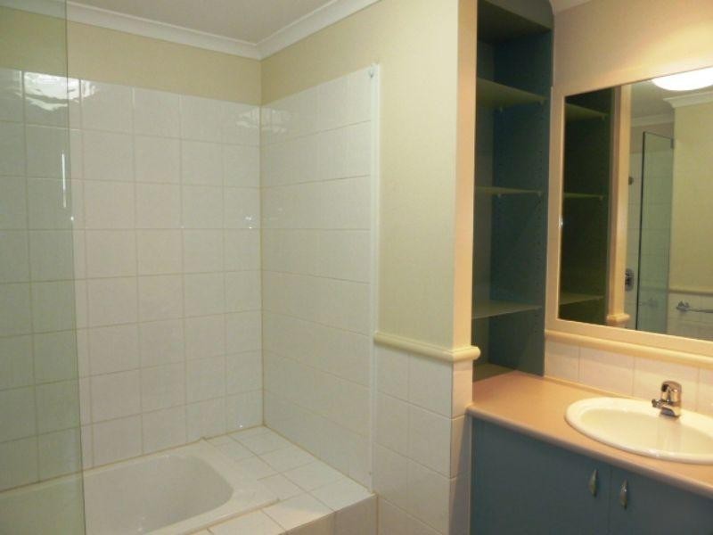 19/75 Cedar Road, Palm Cove QLD 4879