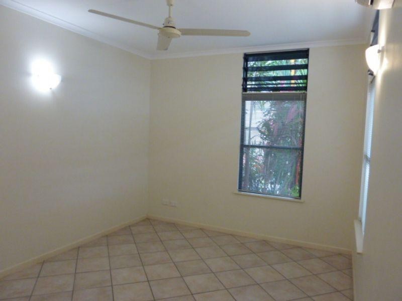 19/75 Cedar Road, Palm Cove QLD 4879