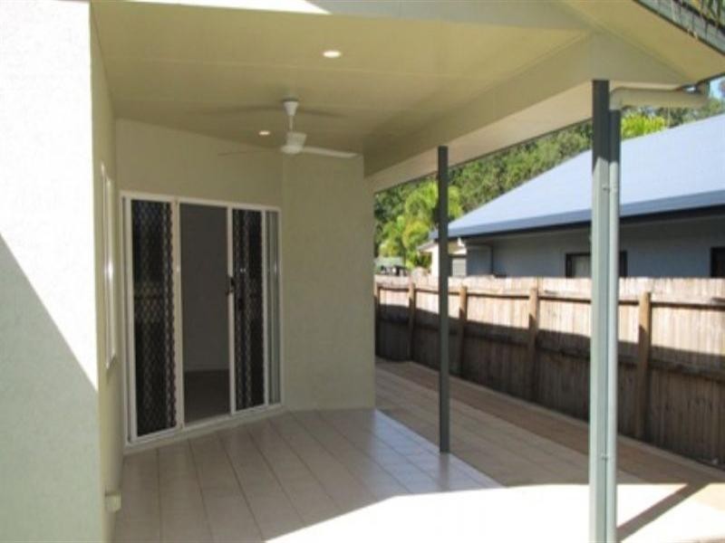 17 Dan Jones Drive, Bentley Park QLD 4869