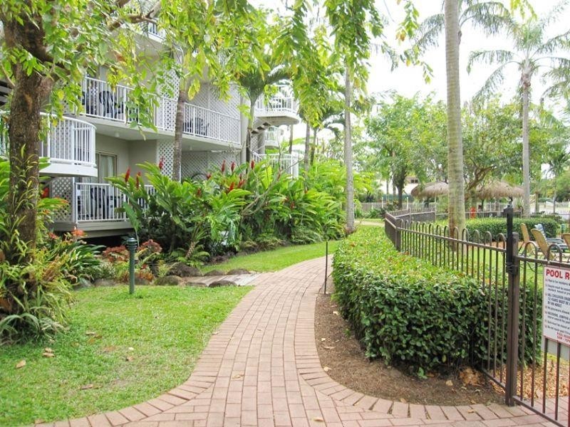 24/129 Oleander Street, Holloways Beach QLD 4878