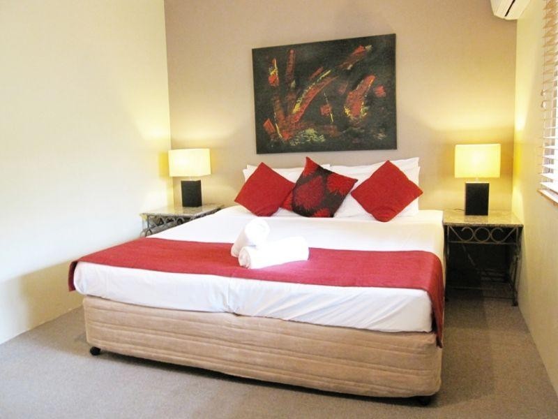 24/129 Oleander Street, Holloways Beach QLD 4878