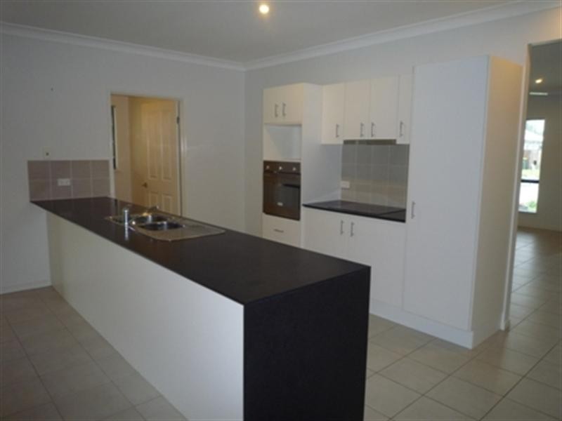 92 Roberts Drive, Trinity Beach QLD 4879